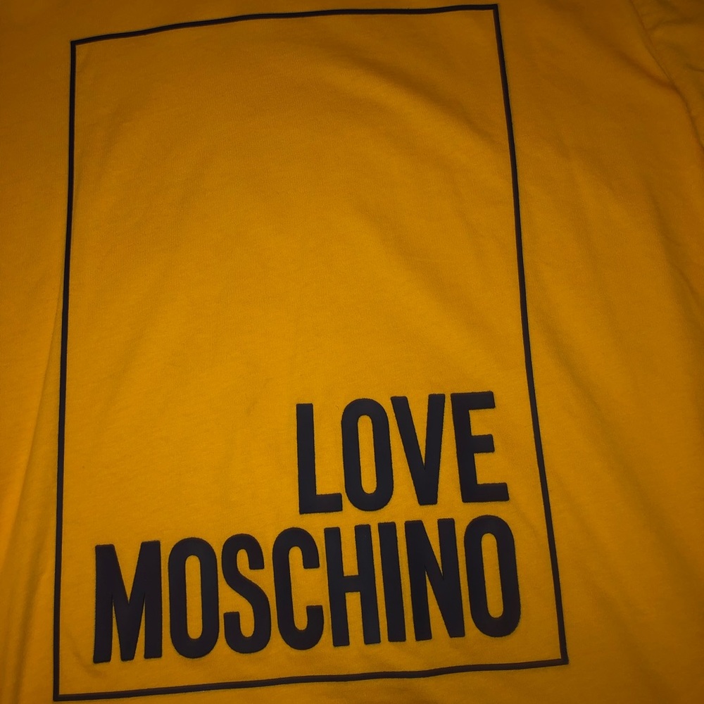 Brand new Men’s Moschino Shirt size Medium - Picture 4 of 4